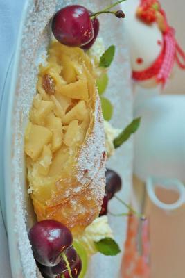 [3f707] !Read% @Online# Delicious Apple Strudel, for the Love of Food: Blank 150 Page Lined Journal for Your Thoughts, Ideas, and Inspiration -  #P.D.F@
