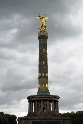 b1b4b] #D.o.w.n.l.o.a.d# Mind Blowing Golden Berlin Sky Landmark Siegessaule 150 Page Lined Journal: 150 Page Lined Journal -  ~P.D.F^